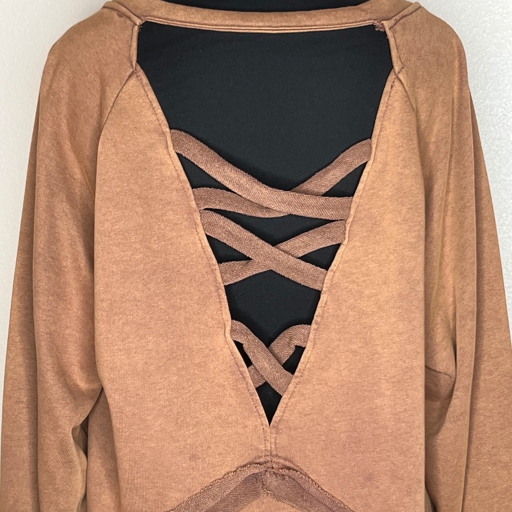 POL Sweatshirt - Picture 6 of 9